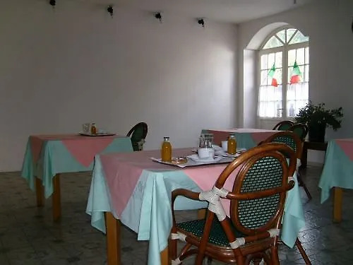Hotel Post Бергамо